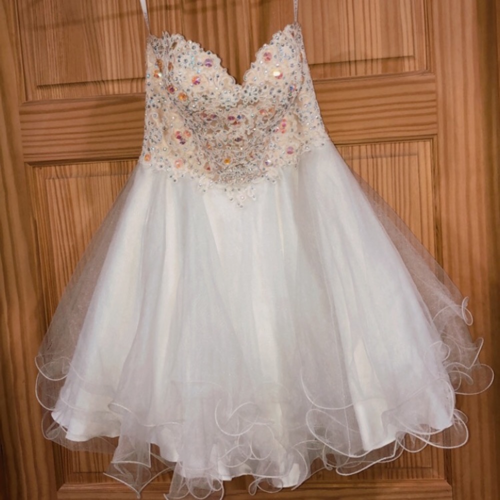 Clarisse White Strapless Frilly Dress